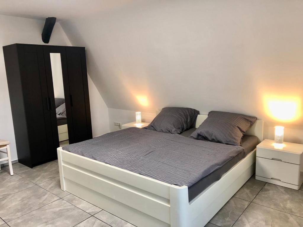 Dachgeschosswohnung Mit Seeblick Ahrensbok 外观 照片