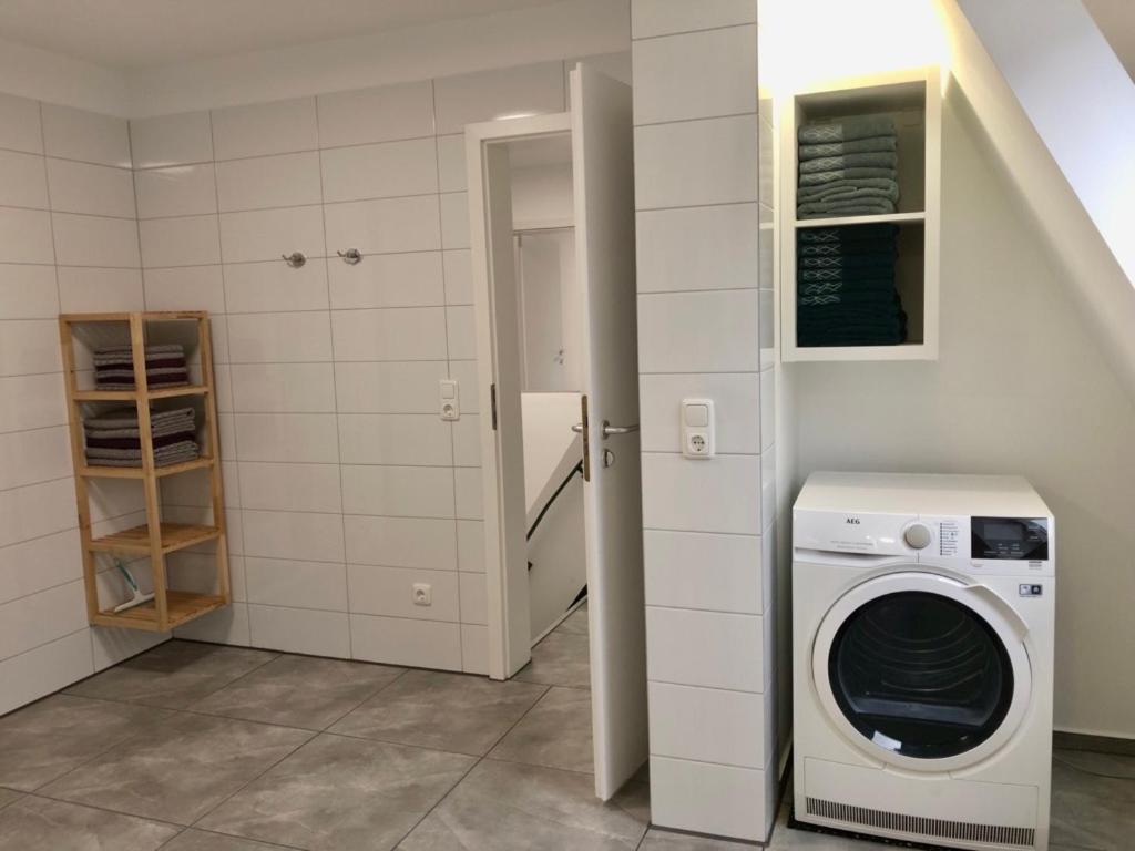 Dachgeschosswohnung Mit Seeblick Ahrensbok 外观 照片